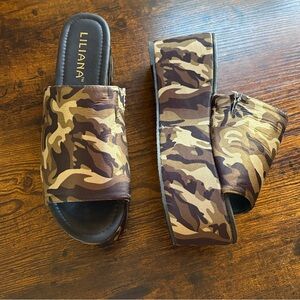 Camo Platform Mule Side Sandals Liliana 8
